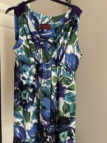 Tiffany rose neck maternity - neck,