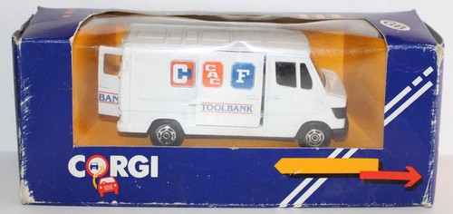 Corgi mercedes 207d - corgi, van