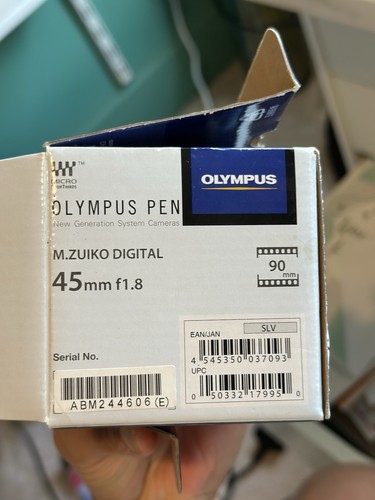 Olympus zuiko 45mm 1 - 45mm, f/1.8