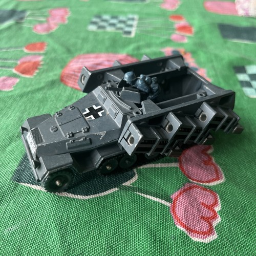 Corgi toys hanomag sdkfz 251 - corgi,