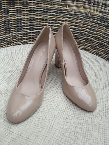 Carvela court shoes size - carvela,