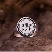 Ancient Eye Of Horus Signet