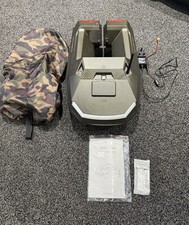 Limited Edition Carbon - Future Carping Intrepid Bait Boat With Waterproof Cover