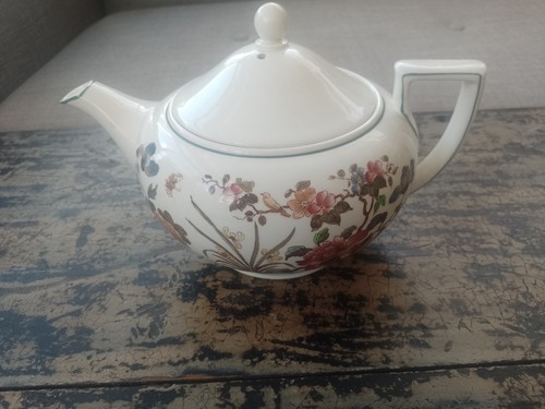 Groups wedgwood etruria - etruria, teapot