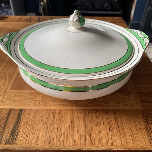 Queens green solian ware - queens,