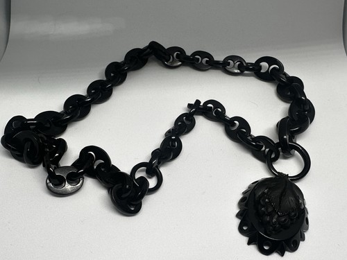 Large whitby jet antique - whitby,