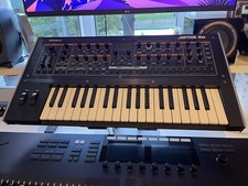 Roland Jupiter-Xm Digital Modeling Synthesizer Keyboard