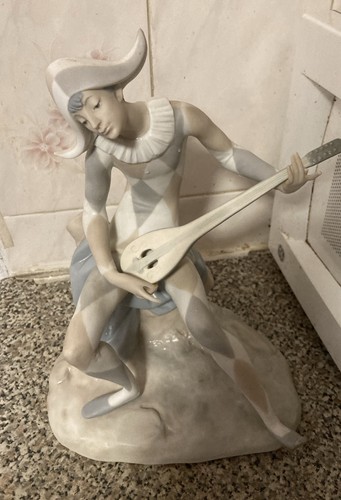 Lladro troubadour with - lladro,