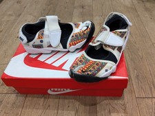 Nike Air Rift Split Toe