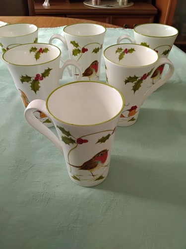 Coffee mugs robin and - 6,