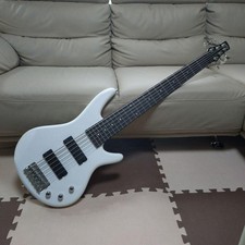 Ibanez gsr-186 6 string bass