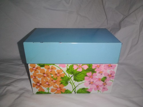 Vintage recipe box - box, ohio