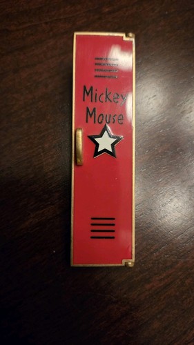 Mickey mouse cast member - cast,