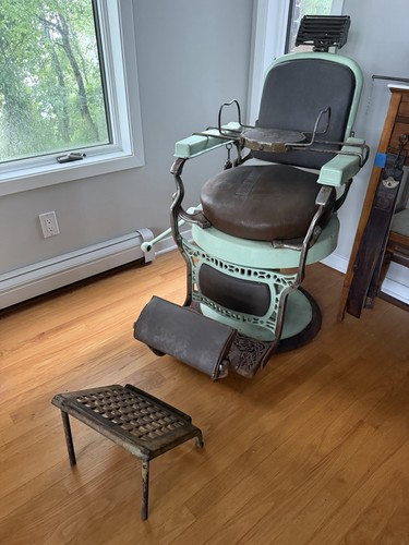 Antique barber foot stool - barber, rest