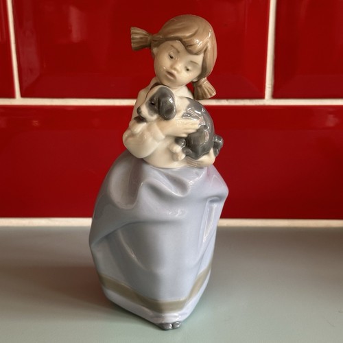 Nao lladro figurine girl - figurine,