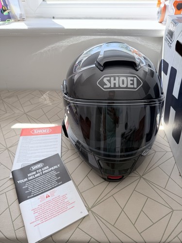 Pre owned shoei - pre-owned, neotec