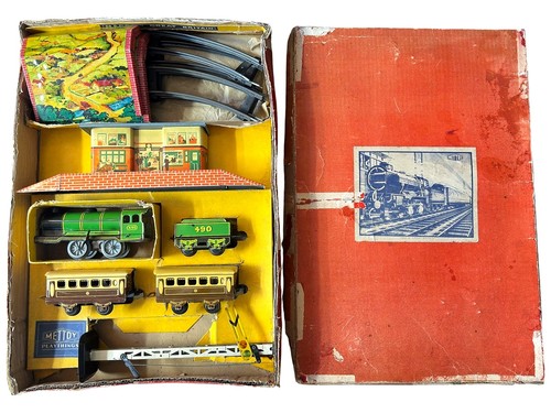 Mettoy 490 gauge clockwork - o,