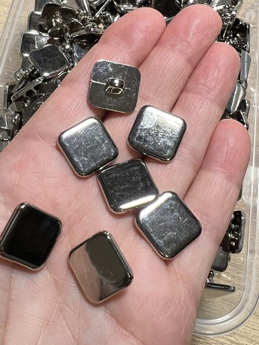Silver shank square - 10,