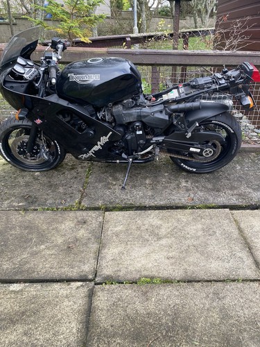 Triumph daytona 900 parts for - parts,