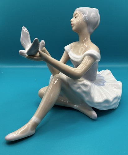Casades spain porcelain seated - spain,