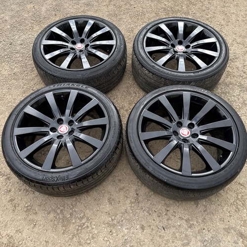 Jaguar 4x wheels - ,