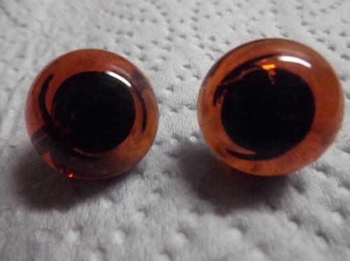 One pair amber glass hooped - ,