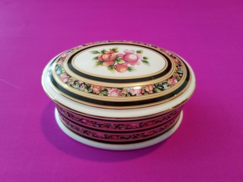 Wedgewood clio 1992 oval - wedgewood, bone