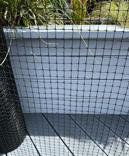 Black plastic fence mesh - black,