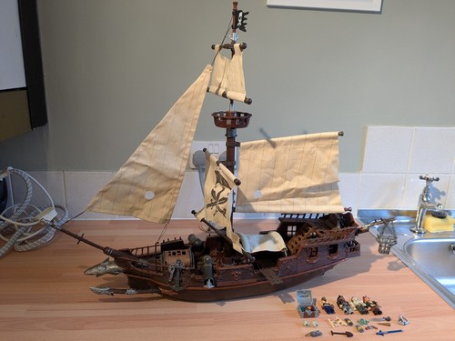 Mega blocks pyrates ship - blocks,