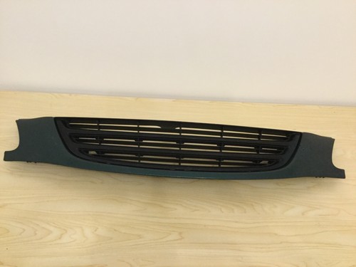 1997 2002 toyota avensis front - avensis,