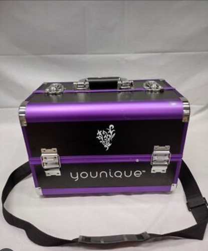 Younique makeup trunk - , great