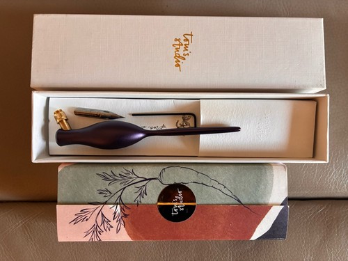Tom studio calligraphy - tom's, pen