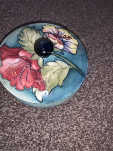 Moorcroft hibiscus pattern - moorcroft,