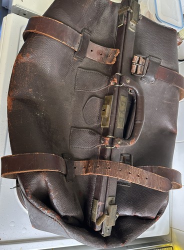 Antique leather gladstone bag - leather,