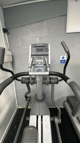 Life fitness summit trainer - life,