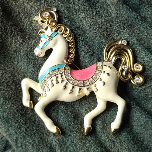 Large vintage bob mackie - large,