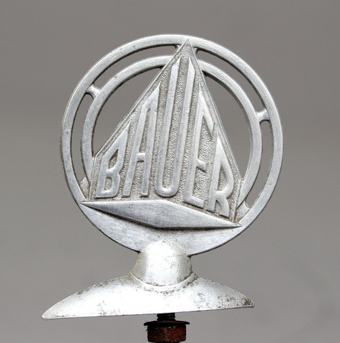 Vintage fender figure - figure, emblem