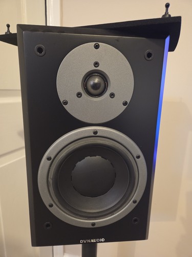 Dynaudio emit m20 black - m20,