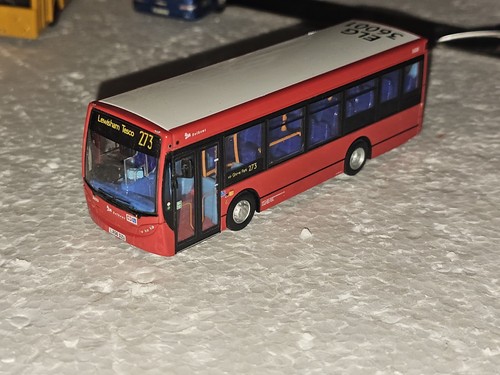 Ukbus 8001 london selkent - 8001,