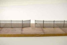 2M PALISADE SECURITY FENCING & GATES LASER CUT N GAUGE MODEL RAILWAY - LX055-N