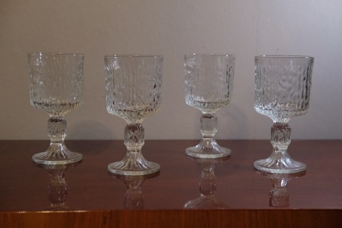 Vintage ravenhead siesta - vintage, wine