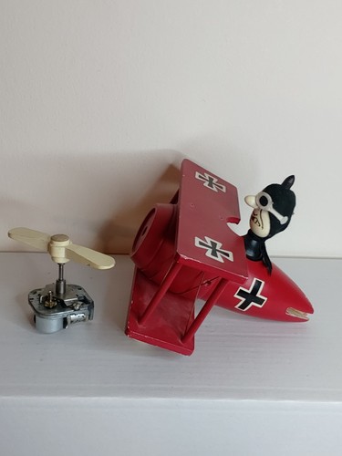 Red baron snoopy - red,
