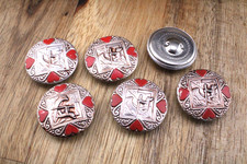 6x Vintage Round Pressed Metal