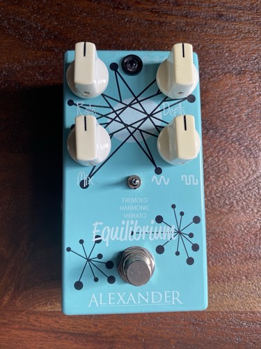 Alexander pedals equilibrium - pedals,