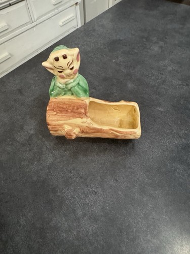 Small vtg elf kneeling - elf, next