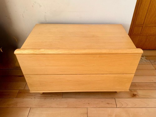 Hulsta light wood bedside - light,