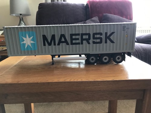 Solido container trailer - 1/24,