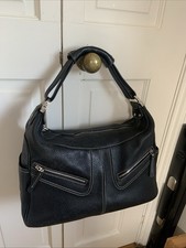 Tod's Black Leather Shoulder Bag with Dust Cover. Very Good Condition. 