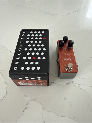 One control tiger - one,