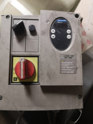Atv31c075m2 telemecanique 240v - atv31c075m2,